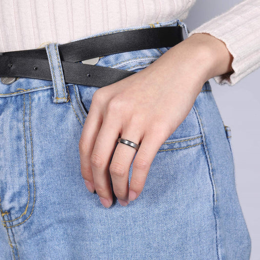 Rockyu タングステンリング メンズ 平打ち 4mm ヘアライン加工 シンプル指輪