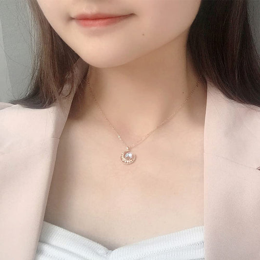 月と星のステンレスペンダント|メンズ・レディース兼用ネックレス|幻想的なシルバーチャーム