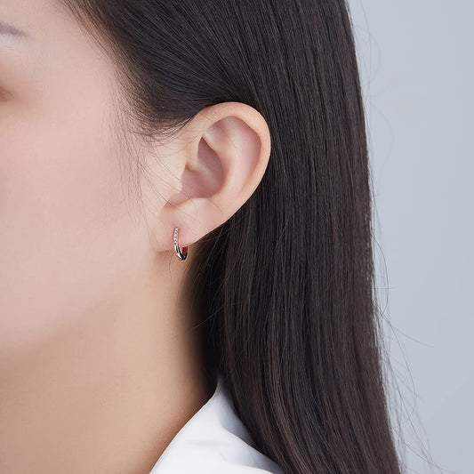 Rockyu シルバー925製 ピンクゴールドフープピアス レディース 五粒ジルコニア付き