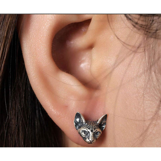 Rockyu スフィンクスキャット925シルバーピアス – 猫耳で魅了する個性派ジュエリー