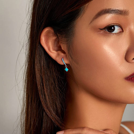 Rockyu ターコイズドロップピアス – シルバー925×キュービックジルコニアの煌めき