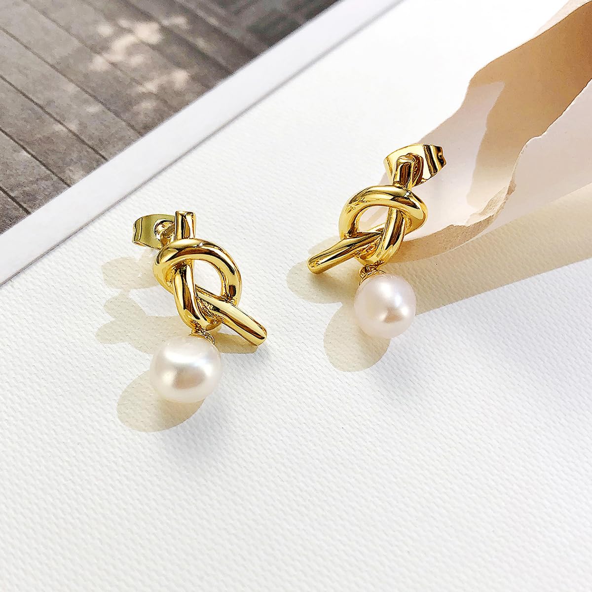 Rockyu ゴールドノットパールピアス ステンレス製 レディース