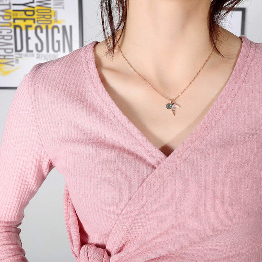 Rockyu ネックレス レディース ペンダント 人魚のしっぽ サファイア風クリスタル チタン製 18Kピンクゴールド仕上げ 細め鎖骨チェーン 女性用アクセサリー