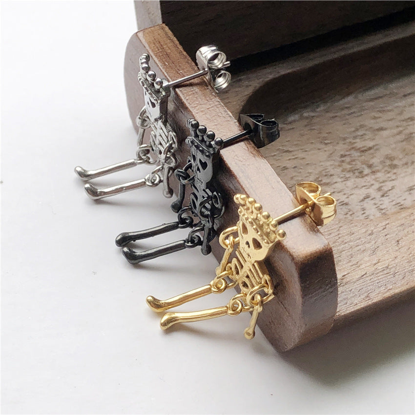 Rockyu ピアス メンズ 王冠スカル 人形風 揺れるチタンピアス 金属アレルギー対応 両耳セット