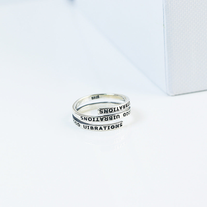Rockyu s925シルバー 螺旋リング 英字レタリング「GOOD VIBRATIONS」デザイン