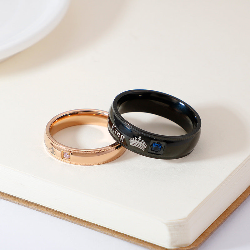 Rockyu ペアリング メンズ＆レディース サファイア風ジルコニア 彫刻入りステンレスリング