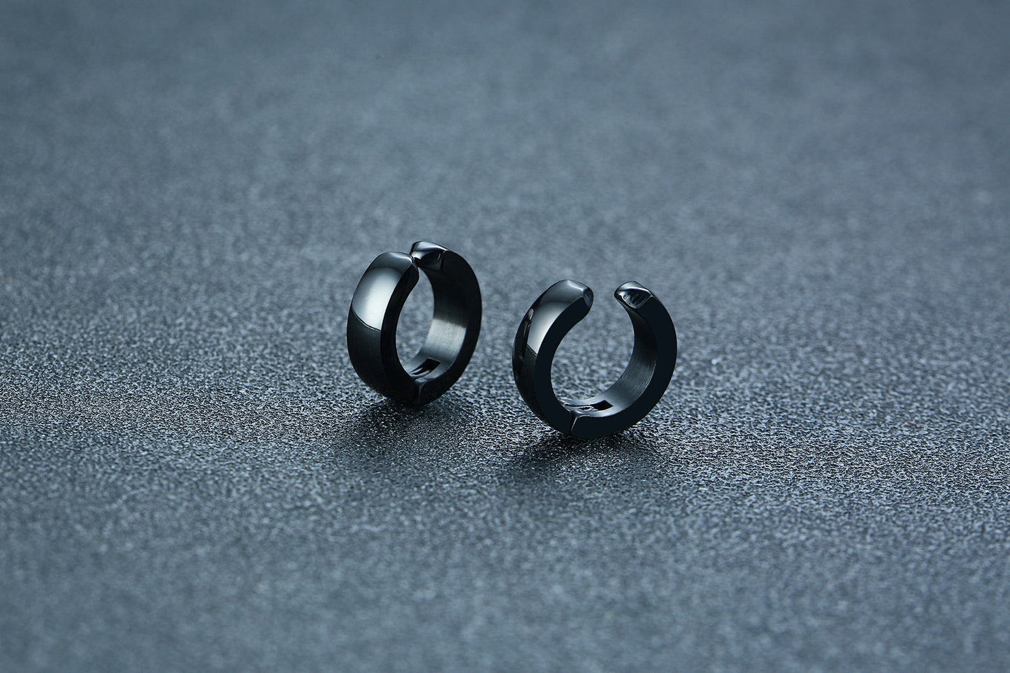 Rockyu メンズレディース兼用 フープピアス ステンレス製 シンプルデザイン 金属アレルギー対応 ブラック ゴールド シルバー