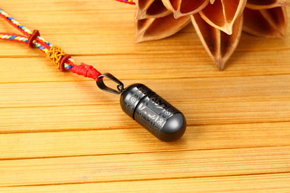 Rockyu メンズネックレス 呪文刻印 円柱型ホイッスルペンダント ステンレス製 遺骨収納 御守ジュエリー