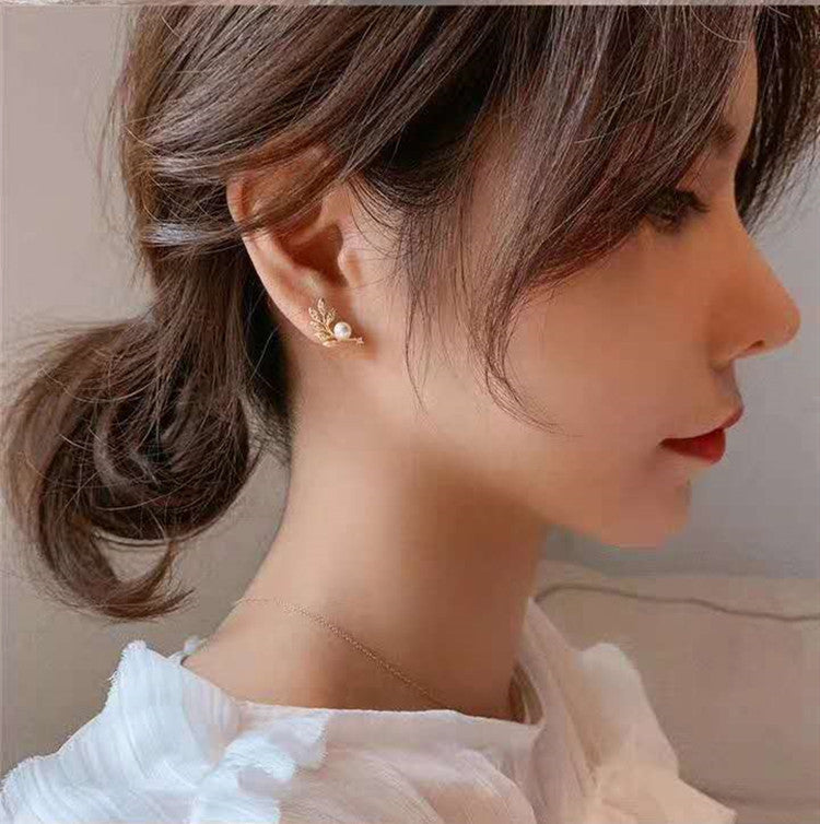 Rockyu ピアス レディース 柳の葉 パール 925純銀製 クリスタル ジュエリー