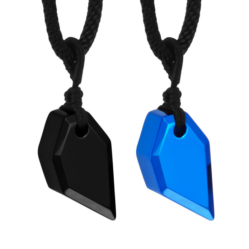 Rockyu ネックレス メンズ タングステン製 オオカミ牙モチーフ 編み込みチェーン付き