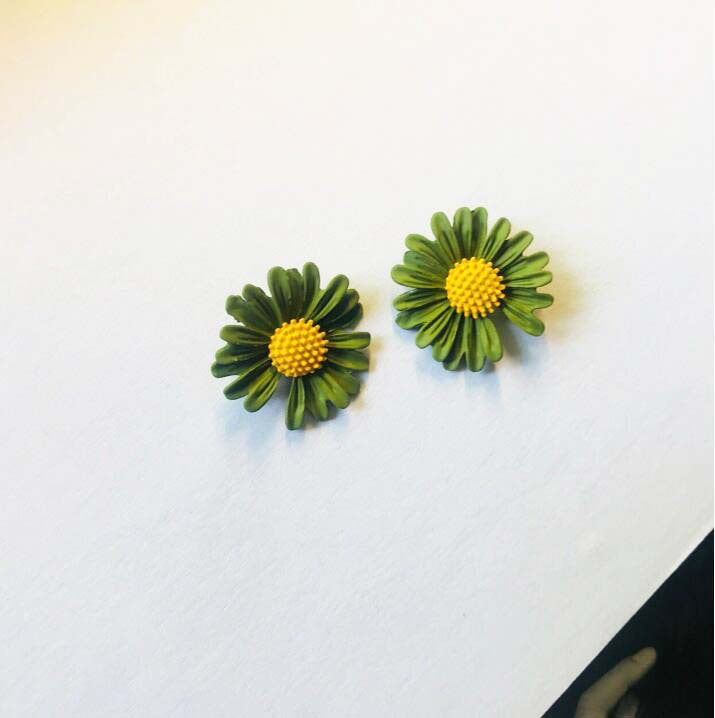 Rockyu ピアス レディース 菊モチーフ 925銀針 金属アレルギー対応 両耳セット