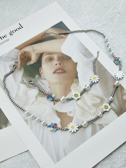 Rockyu ネックレス メンズ ホワイト｜スマイル×パール×花モチーフ 真珠風デザイン チタンチェーン