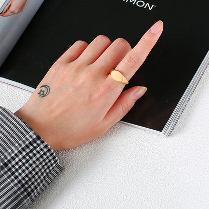 Rockyu 指輪 ステンレス製 楕円 印台リング 男女兼用 シンプル 鏡面仕上げ