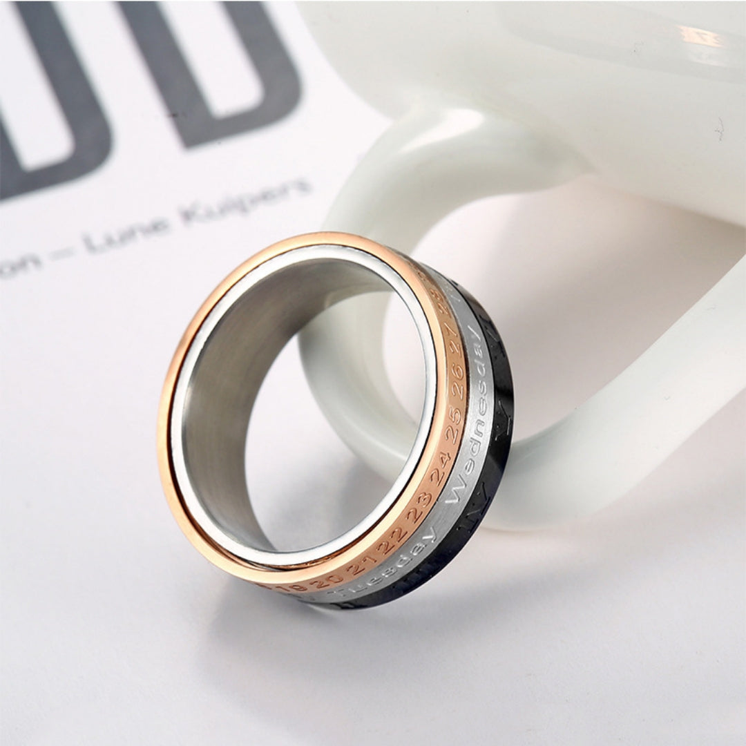 Rockyu 回転リング メンズ ステンレス製 8mm幅 ローマ数字＆曜日刻印 ブラック×ローズゴールド