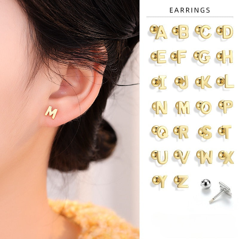 Rockyu ピアス レディース メンズ アルファベット イニシャルピアス ゴールドカラー シンプル 両耳用 ネジ式 留め具付き