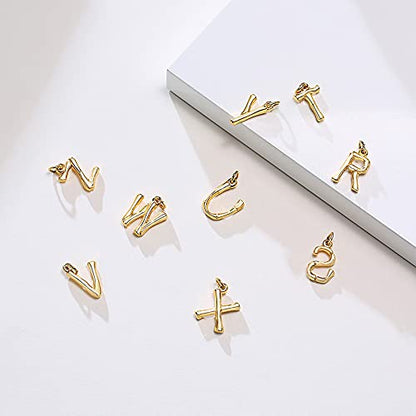 Rockyu ネックレス レディース ゴールド 18金 女性用 アルファベット ペンダント イニシャルネックレス 細い 鎖骨チェーン 恋人 記念 ファッションアクセサリー