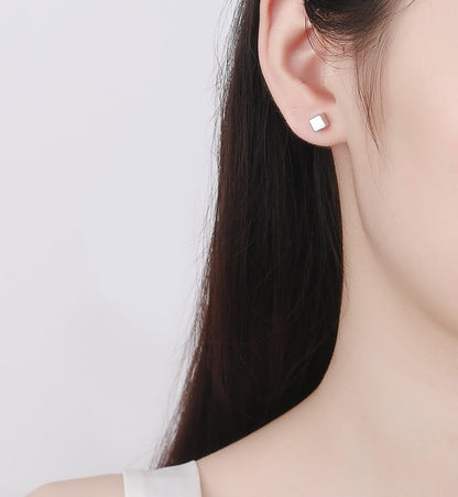 Rockyu シルバー925 キューブスクエア スタッドピアス スクリューバック