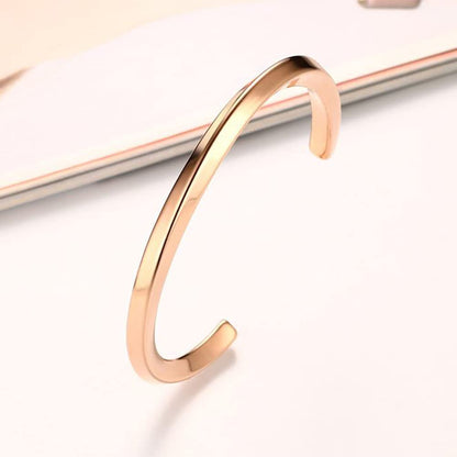 Rockyu チタンC型バングル レディース – 高級感あふれるシンプルブレスレット（全5色）