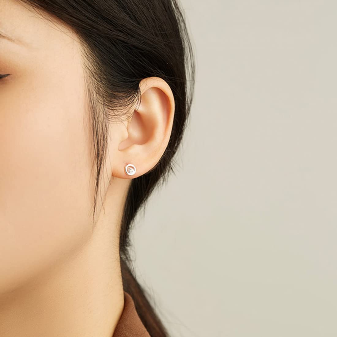 Rockyu ピアス レディース シルバー925 ゴールド ラウンド 一粒ジルコニア 光面 スタッドピアス