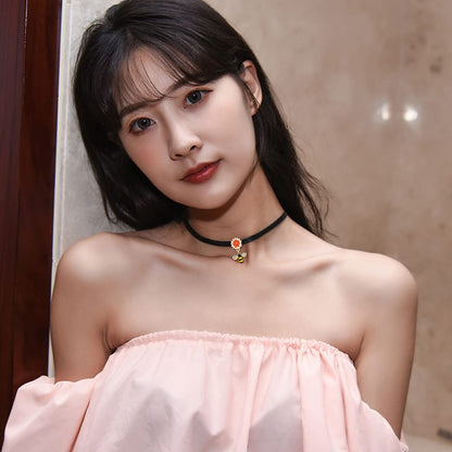 Rockyu チョーカー レディース 黒 レザー 蜜蜂 フラワー ジルコニア ペンダント