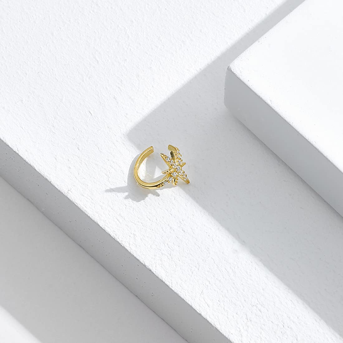 Rockyu シルバー925 イヤーカフ レディース メンズ ジルコニア 芒星 ノンホール ゴールド 金属アレルギー対応