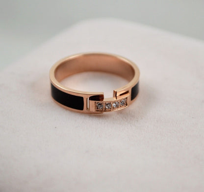 Rockyu ステンレスリング レディース ピンクゴールド ジルコニア×ブラック 5mm幅 指輪