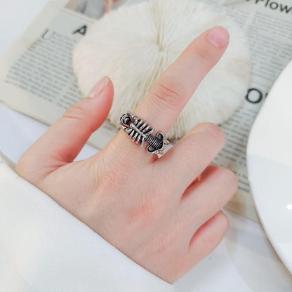 Rockyu メンズ スカルリング フリーサイズ ドクロデザイン ステンレス 男女兼用 指輪