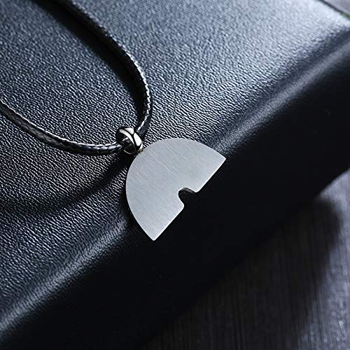 Rockyu シールドクロス ネックレス メンズ ステンレス 経文刻印 十字架ペンダント