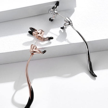 Rockyu キツネモチーフピアス｜おしゃれに揺れるアニマルデザイン・鏡面仕上げ