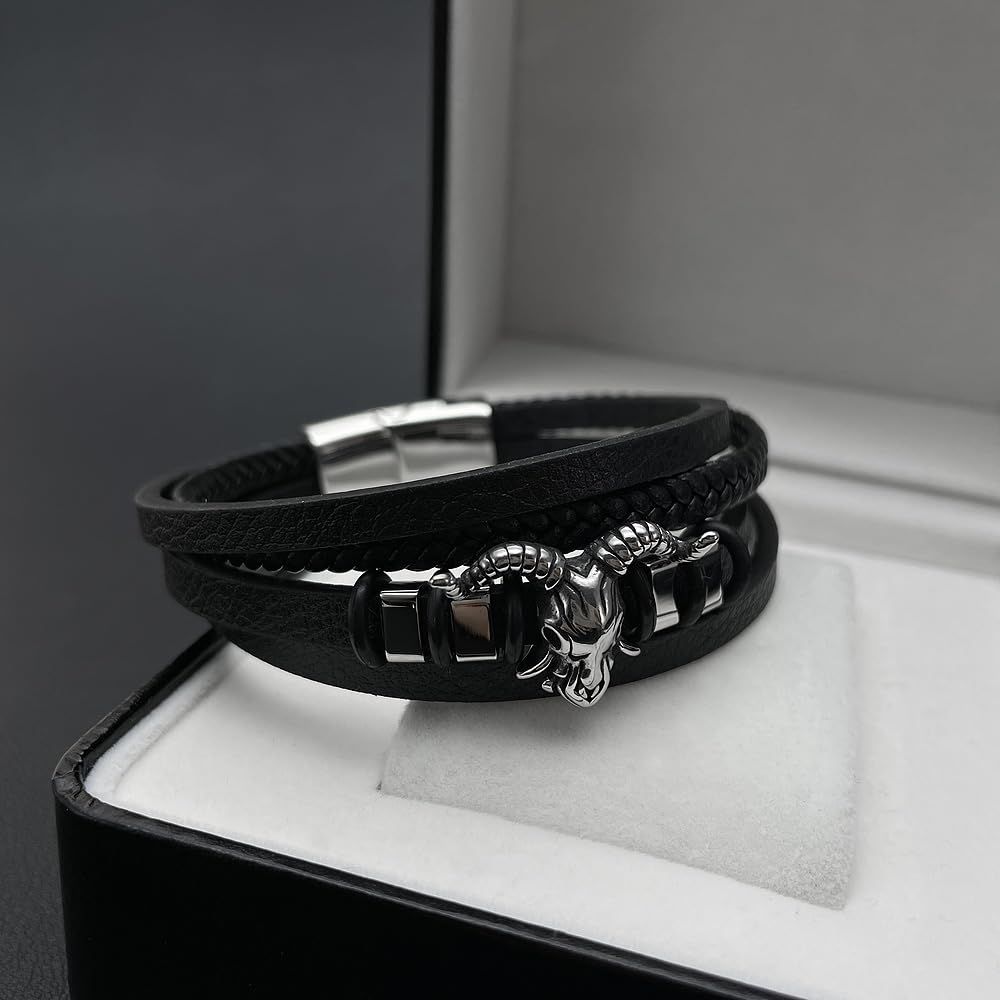 Rockyu メンズ 4連レザーブレスレット ブラック ヤギ頭モチーフ 編み込み お守り風 ステンレス 金属アレルギー対応