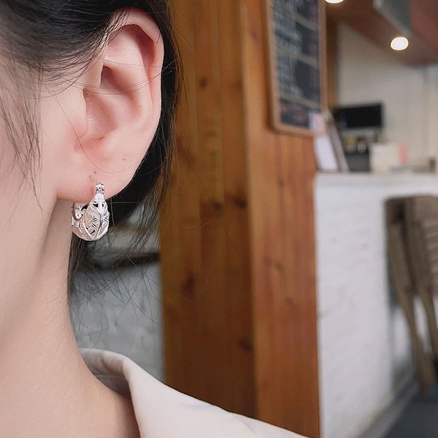 Rockyu シルバー925 桜花透かし彫りフープピアス 小ぶりヨーロピアンデザイン