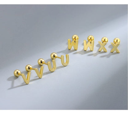 Rockyu ピアス レディース メンズ アルファベット イニシャルピアス ゴールドカラー シンプル 両耳用 ネジ式 留め具付き