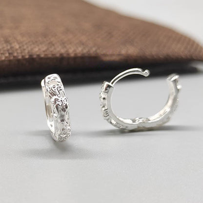 Rockyu メンズリングピアス 貔貅モチーフ 透かし彫り シルバー925 アレルギー対応 神秘的デザインアクセサリー