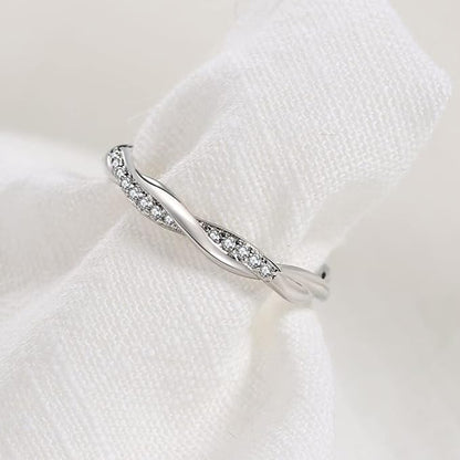 Rockyu レディースツイストジルコニアリング 細身デザイン 金属アレルギー対応