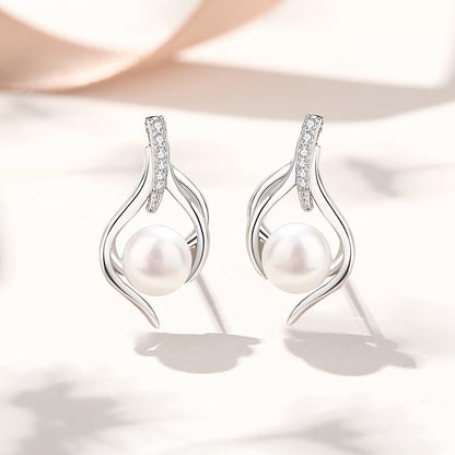 Rockyu ピアス レディース シルバー925 真珠 羽モチーフ スタッド プラチナカラー アレルギー対応