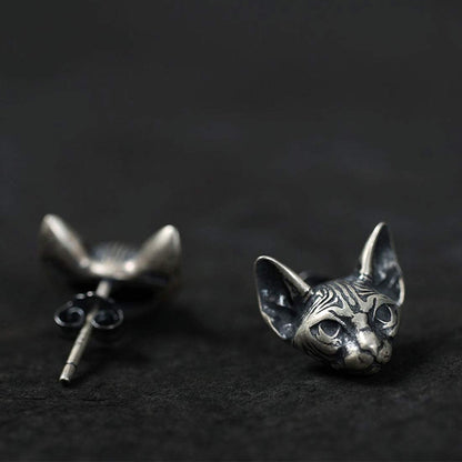 Rockyu スフィンクスキャット925シルバーピアス – 猫耳で魅了する個性派ジュエリー