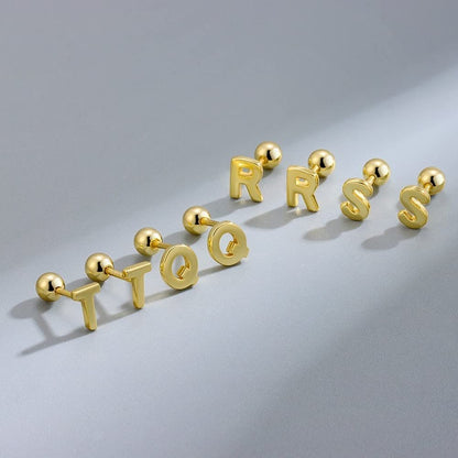 Rockyu ピアス レディース メンズ アルファベット イニシャルピアス ゴールドカラー シンプル 両耳用 ネジ式 留め具付き