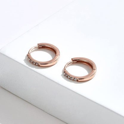 Rockyu シルバー925製 ピンクゴールドフープピアス レディース 五粒ジルコニア付き