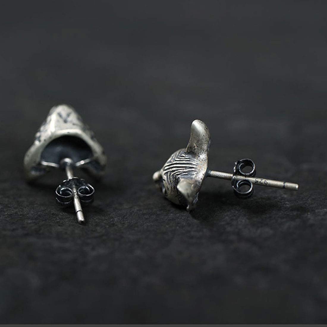 Rockyu スフィンクスキャット925シルバーピアス – 猫耳で魅了する個性派ジュエリー