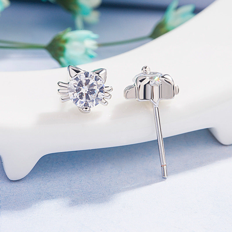 きらめく猫モチーフピアス｜ジルコン×シルバーメッキの愛されスタッド