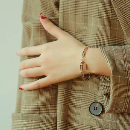 Rockyu ブレスレット レディース ピンクゴールド チタン製 幸運チャーム付き