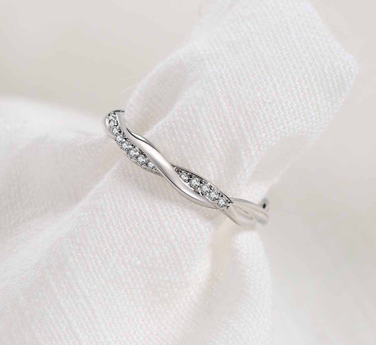 Rockyu ひねりデザイン ジルコニアリング 3色セット レディース 細身 ステンレス アレルギー対応