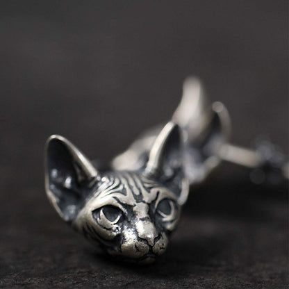 Rockyu スフィンクスキャット925シルバーピアス – 猫耳で魅了する個性派ジュエリー