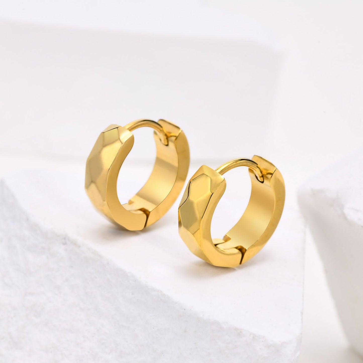 Rockyu ピアス メンズ 多面カット リングピアス ゴールド・ブラック・シルバー ステンレス製 金属アレルギー対応