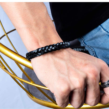 Rockyu メンズ ブレスレット PUレザー 編み込みデザイン シンプル バングル ブラック