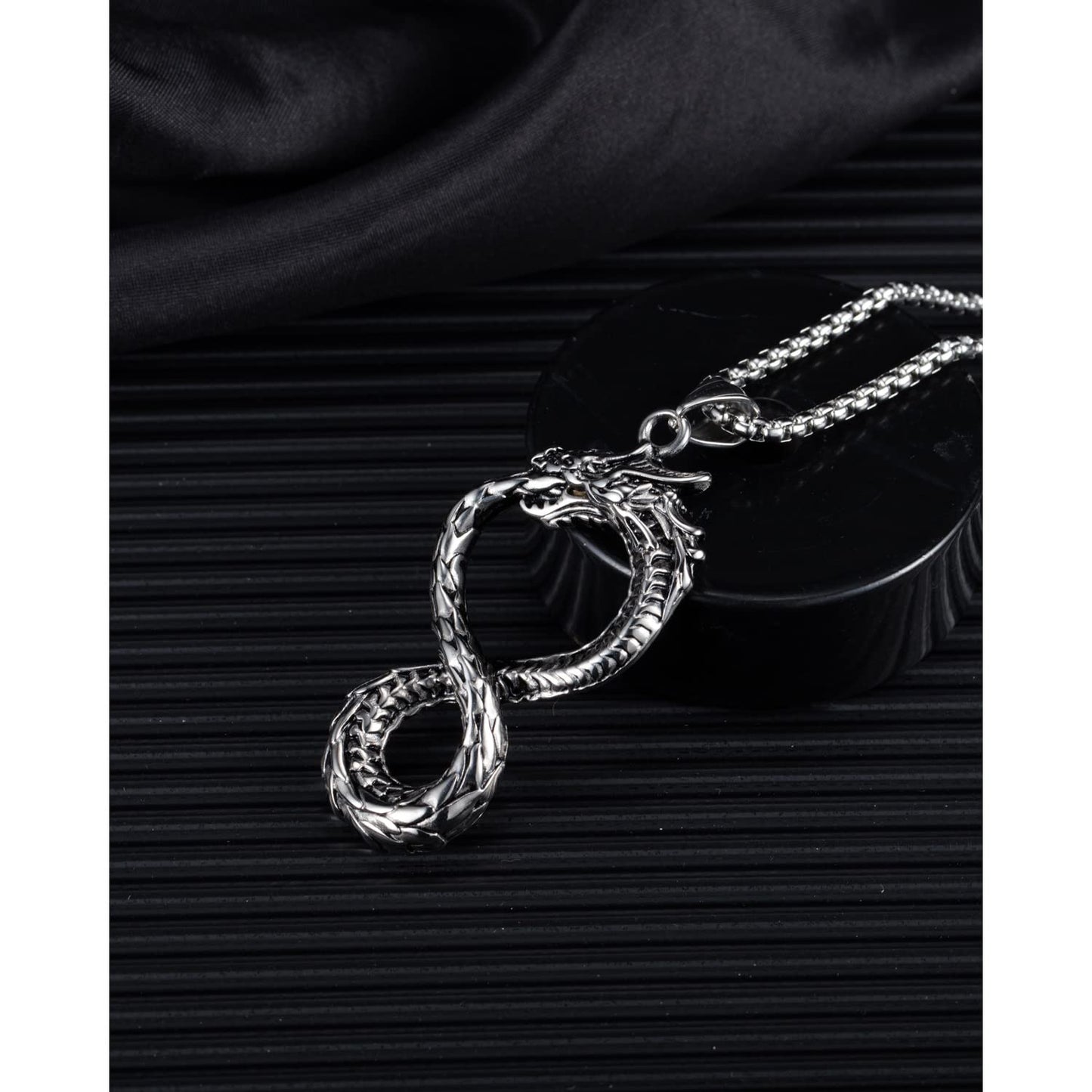 Rockyu ネックレス メンズ シルバー 龍モチーフ 無限大ペンダント ステンレス製 金属アレルギー対応 チェーン55cm