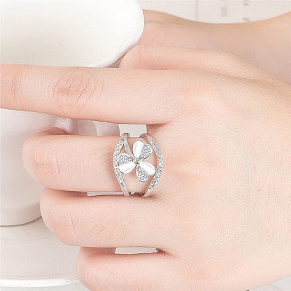 Rockyu 三つ葉モチーフリング｜19K仕上げ×ジルコニア フリーサイズ レディース指輪