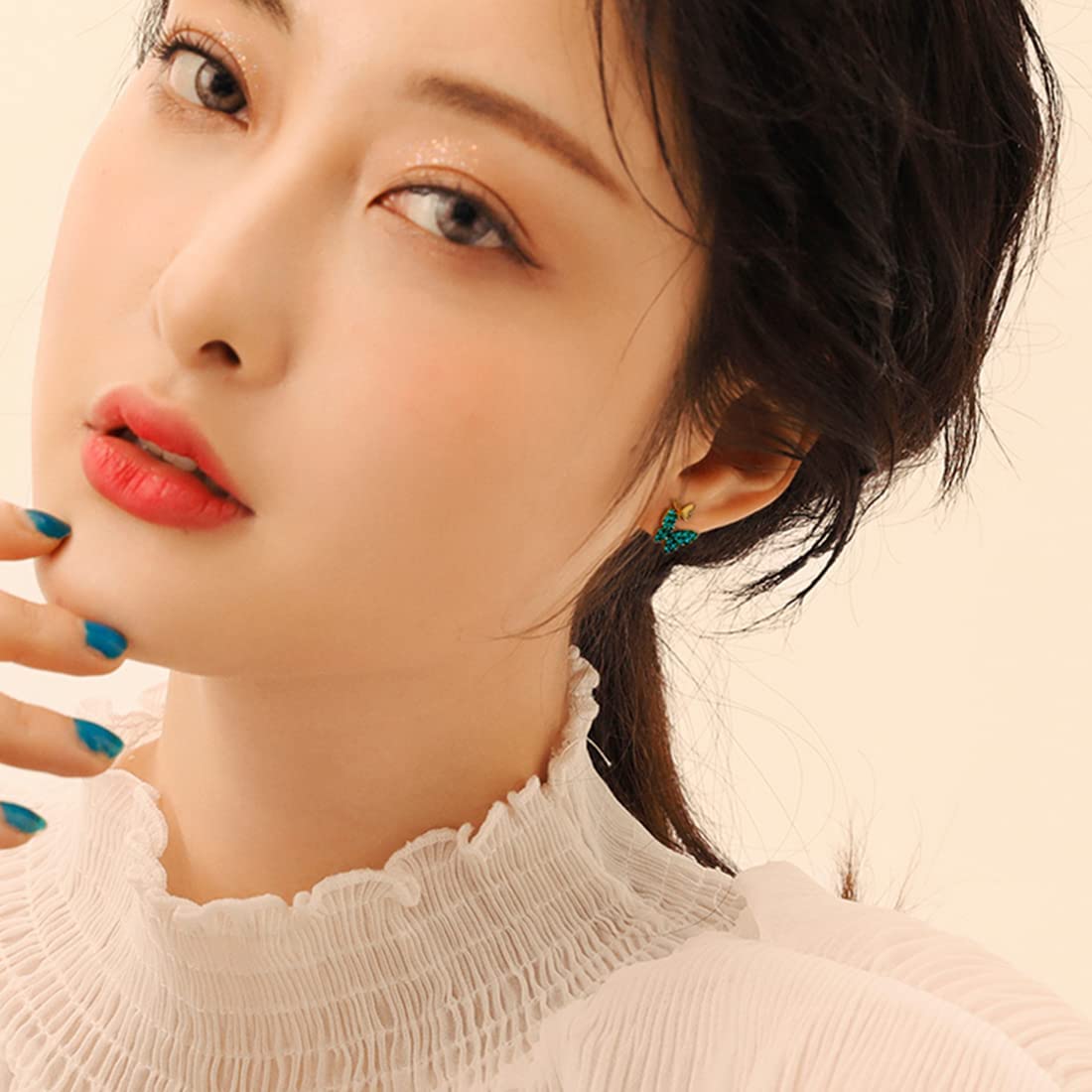 Rockyu バタフライピアス｜ジルコニア輝く小さめ蝶々デザイン レディーススタッド