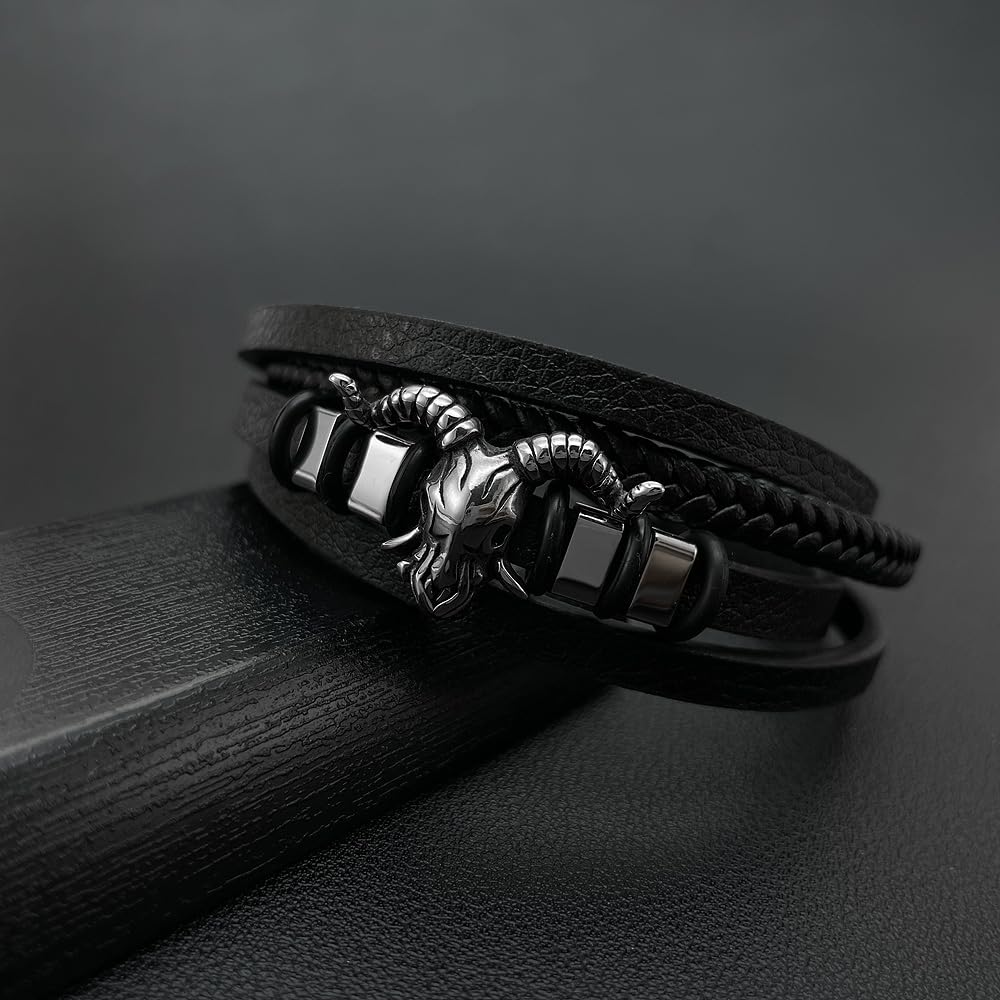 Rockyu メンズ 4連レザーブレスレット ブラック ヤギ頭モチーフ 編み込み お守り風 ステンレス 金属アレルギー対応