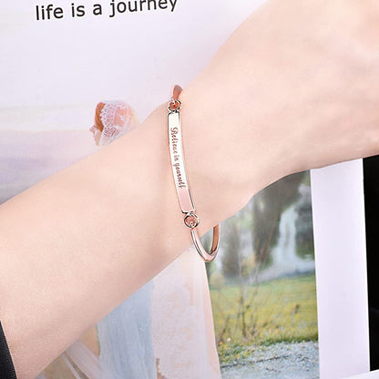Rockyu レディースブレスレット チタン製 刻印メッセージバングル「Believe in yourself」 シルバー ゴールド ローズゴールド